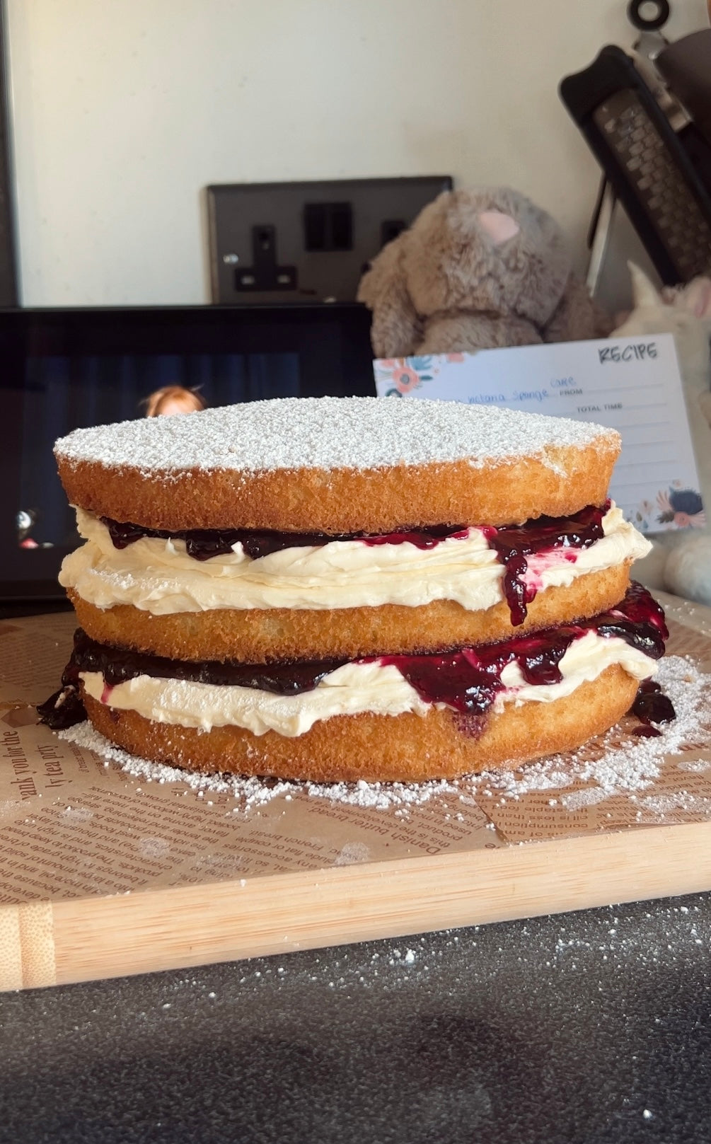 Blueberry Victoria Sponge Cake WHOLE